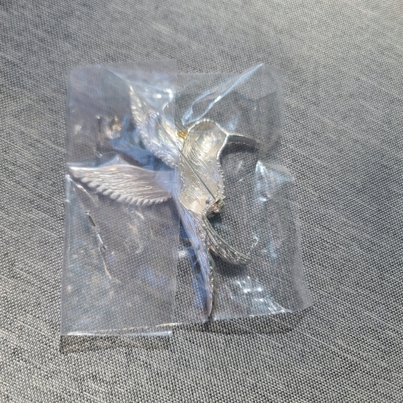 Colorful Hummingbird Enamel Brooch Pin - Picture 2 of 2